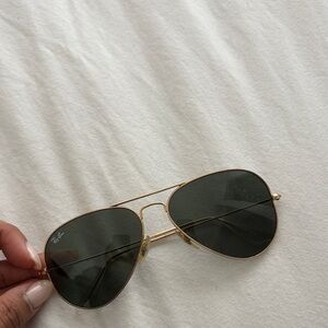 Ray-Ban Classic Gold Aviator Sunglasses
